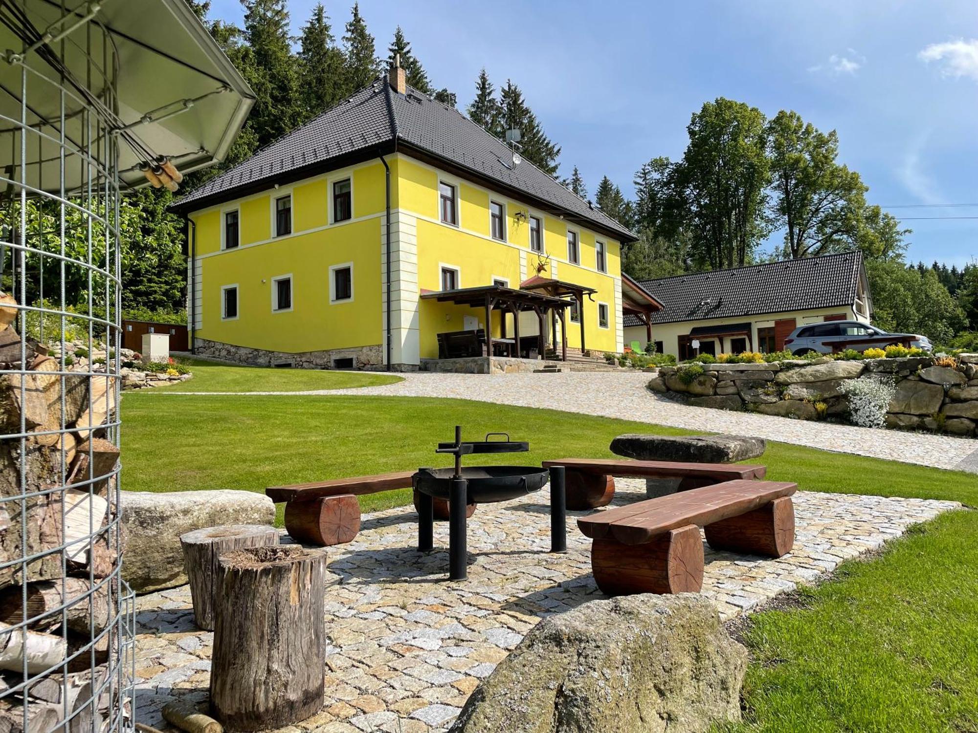 Apartmany Hajovna Lipno Loučovice Eksteriør billede