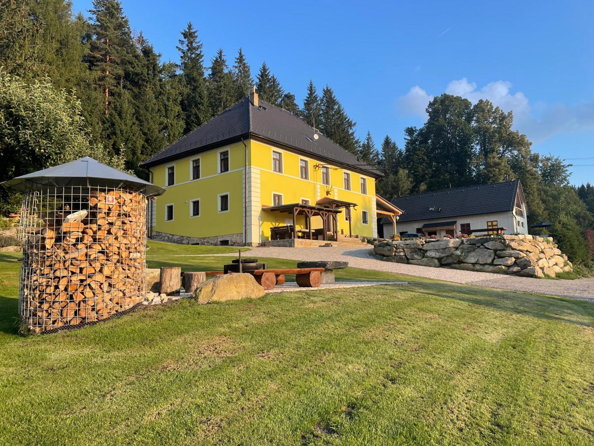 Apartmany Hajovna Lipno Loučovice Eksteriør billede